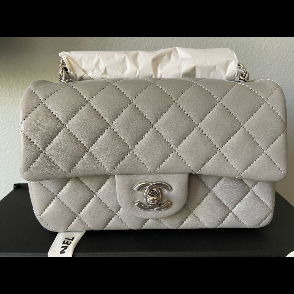Chanel Mini Unicorn 🦄 Gris Color 21B Lambskin